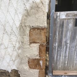 The area was repaired using cob blocks. This area was quite deep so preformed blocks were used as opposed to wet cob.